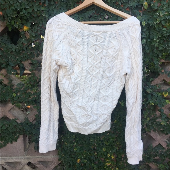 Slightly cropped sweater - Picture 2 of 3